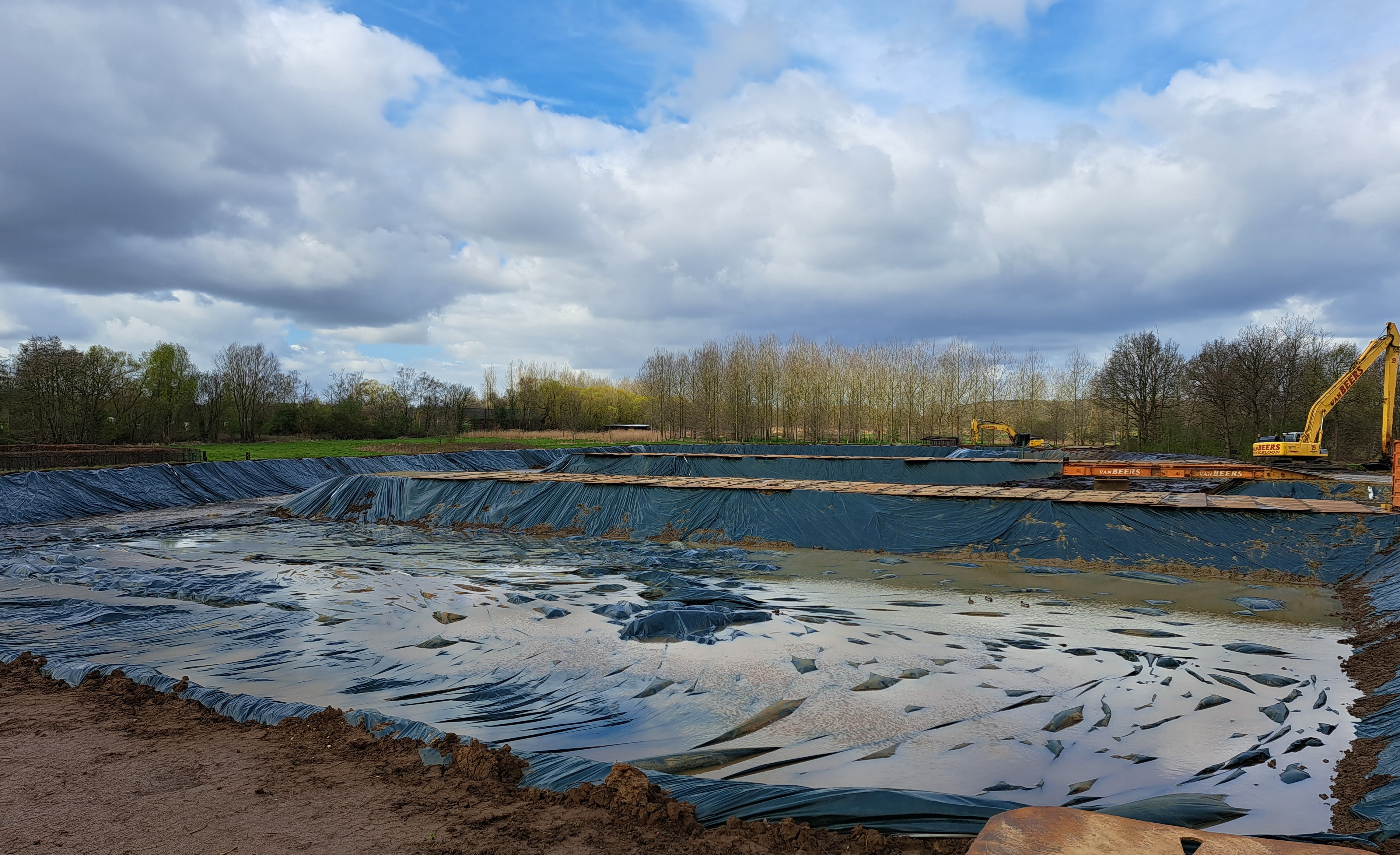 Slibontwateringsbekken klaar, start waterbodemsanering